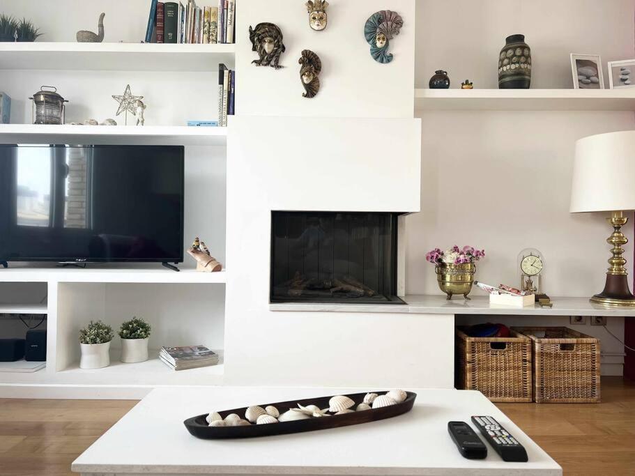 Moderno Y Amplio Apartamento En El Centro De Росас Экстерьер фото