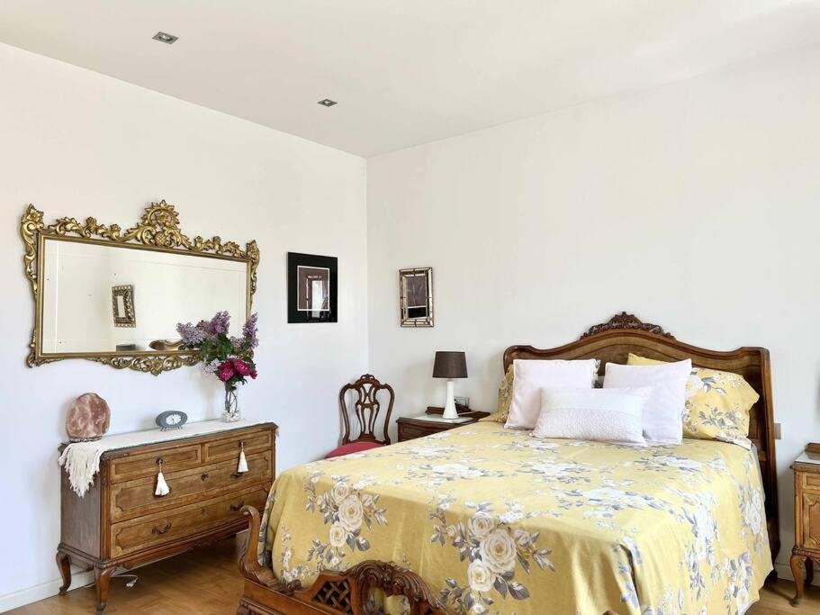 Moderno Y Amplio Apartamento En El Centro De Росас Экстерьер фото