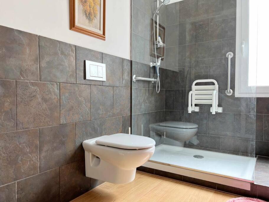 Moderno Y Amplio Apartamento En El Centro De Росас Экстерьер фото